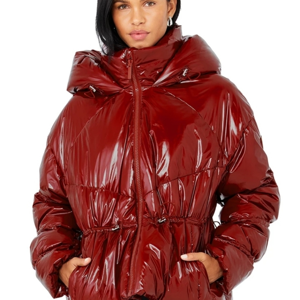 Alo Yoga Stunner Puffer Jacket- Cranberry